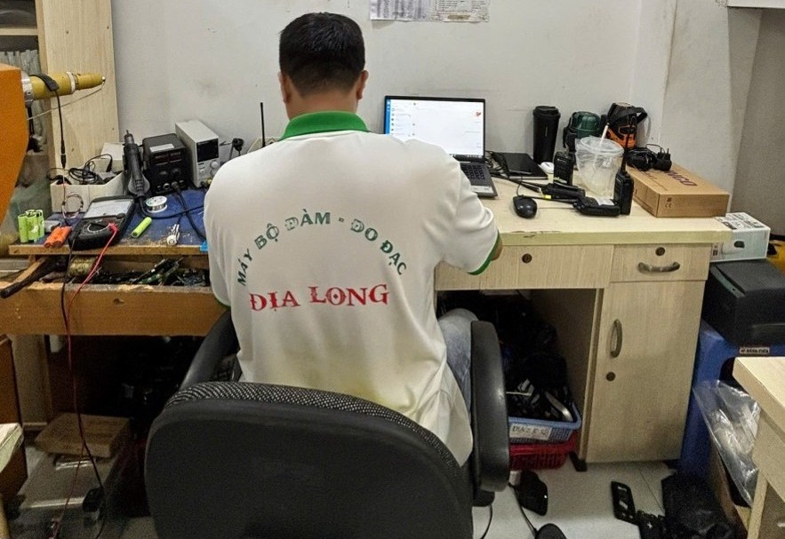 Địa Long – Đơn vị cung cấp máy bộ đàm DL chính hãng
