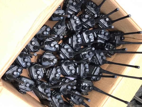 Lợi ích của việc thuê máy bộ đàm đối với bảo vệ, nhà máy, công trình