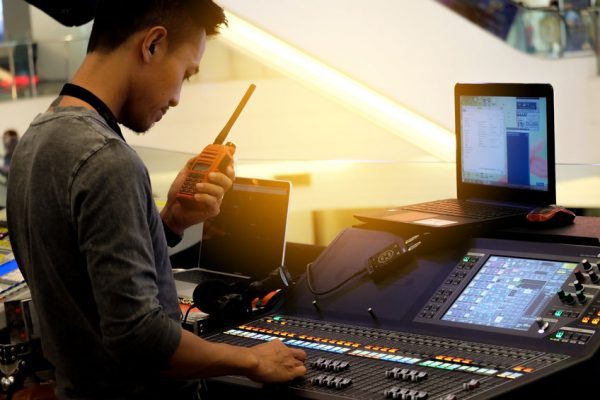 dịch vụ cho thuê máy bộ đàm