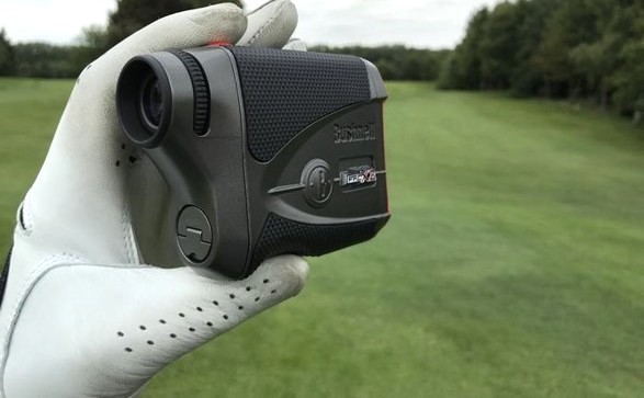 Chơi Golf thông minh hơn: Đừng bỏ qua máy đo khoảng cách