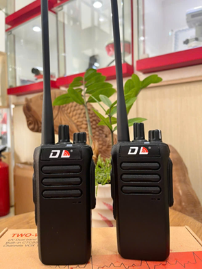 Máy bộ đàm DL nổi bật với nhiều tính năng vượt trội