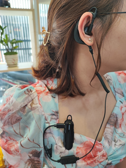 Các tính năng nổi bật của máy bộ đàm mini đeo tai