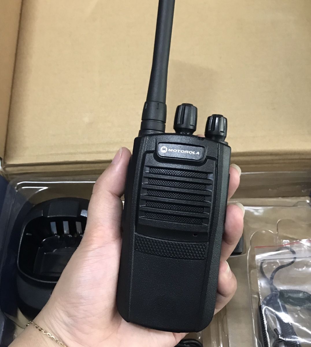 máy bộ đàm cầm tay motorola cp 1250 tại Địa Long