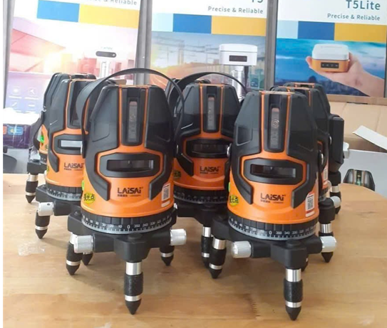 Máy cân bằng Laser 5 tia xanh hay đỏ- Loại nào phù hợp