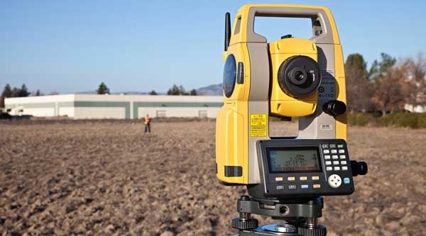 máy toàn đạc điện tử topcon es 105c