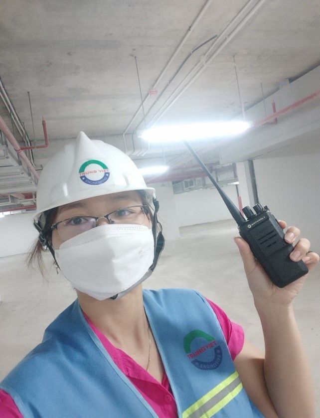 sử dụng máy bộ đàm hiện nay