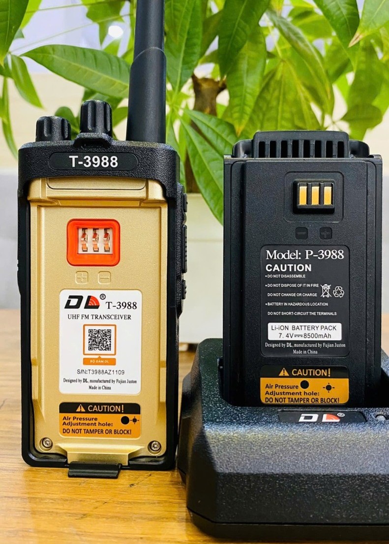 Top 5 sai lầm khi sạc pin bộ đàm khiến pin nhanh hỏng